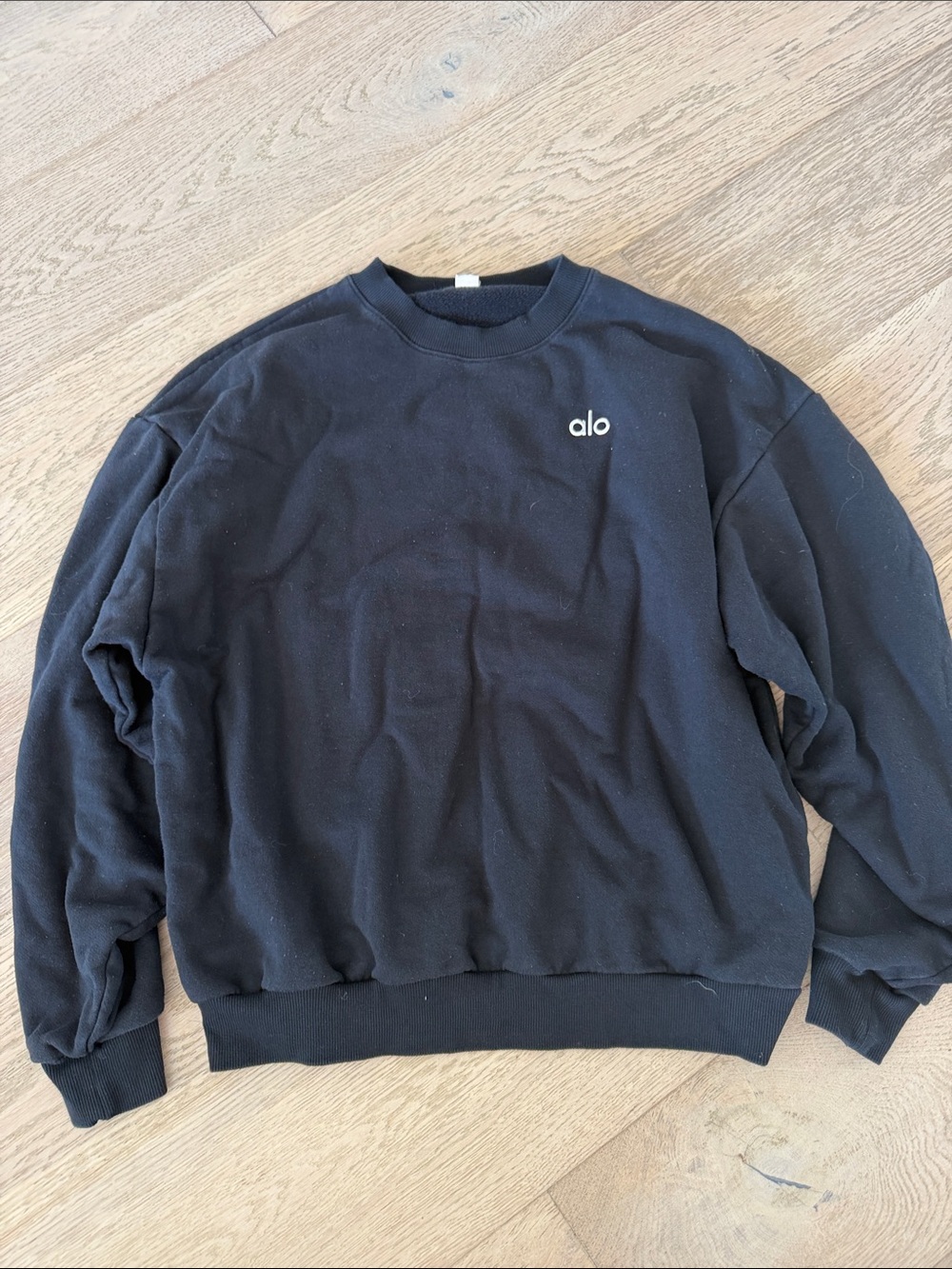 ALO Yoga Black Men's Crewneck Pullover